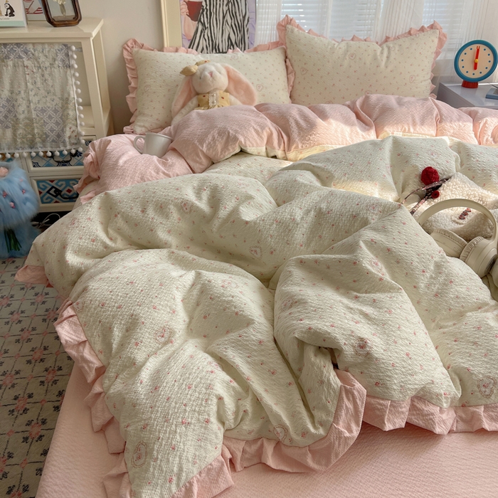 91家纺网 家纺一手货源 找家纺 迪梦姿家纺 2026新款高克重泡芙纱泡泡纱床单款四件套系列 春日甜桃心米