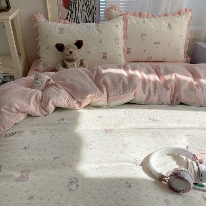 91家纺网 家纺一手货源 找家纺 迪梦姿家纺 2026新款高克重泡芙纱泡泡纱床单款四件套系列 悦悦小兔