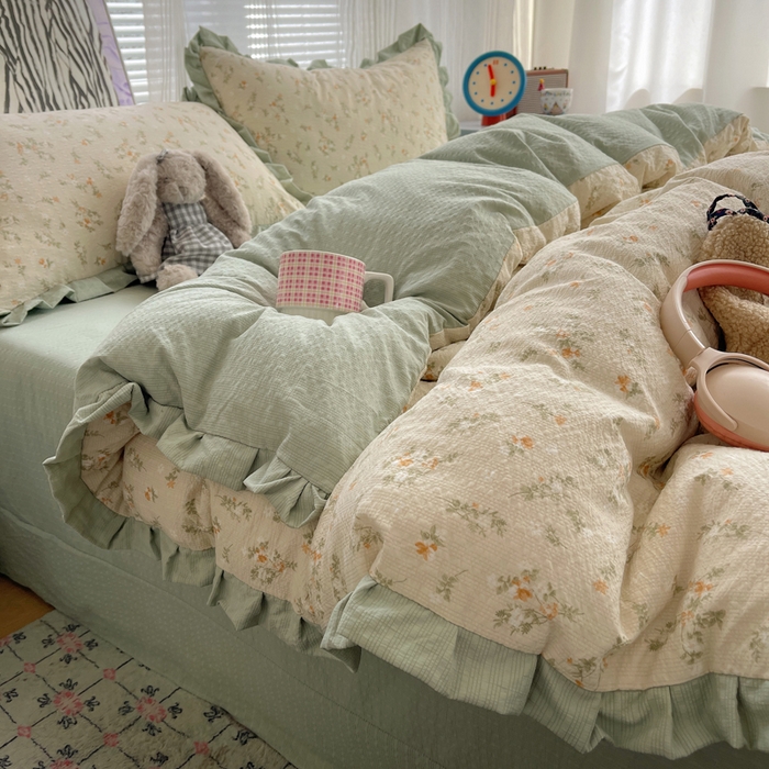 91家纺网 家纺一手货源 找家纺 迪梦姿家纺 2026新款高克重泡芙纱泡泡纱床单款四件套系列 浅沙花影黄