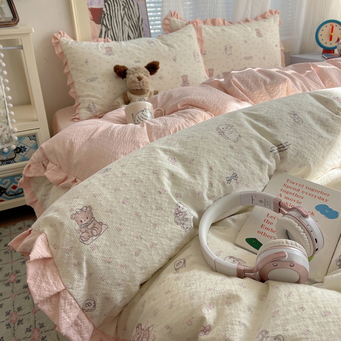 91家纺网 家纺一手货源 找家纺 迪梦姿家纺 2026新款高克重泡芙纱泡泡纱床单款四件套系列 悦悦小兔