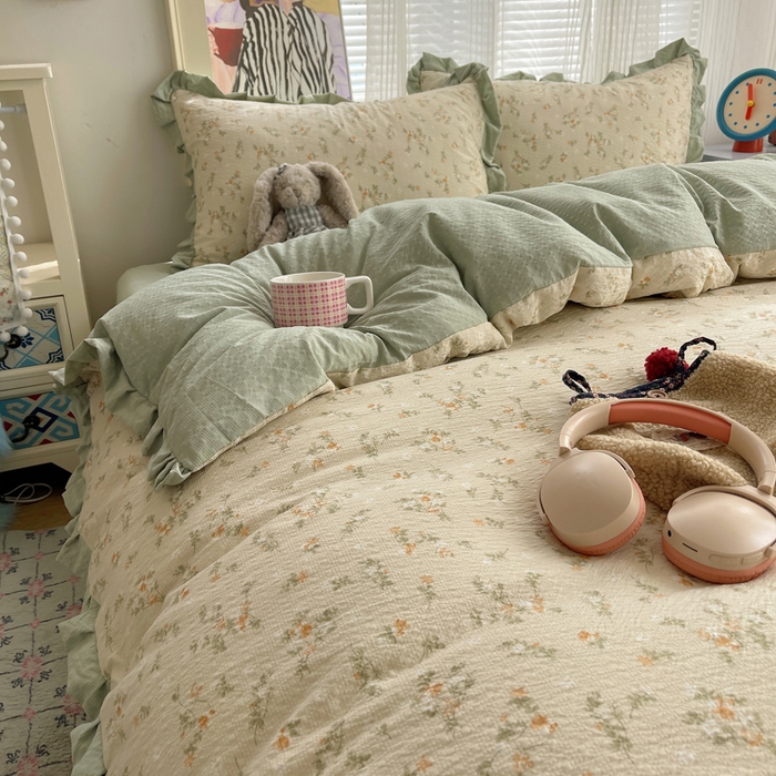 91家纺网 家纺一手货源 找家纺 迪梦姿家纺 2026新款高克重泡芙纱泡泡纱床单款四件套系列 浅沙花影黄