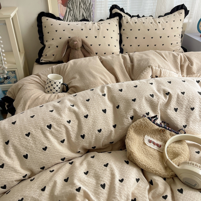 91家纺网 家纺一手货源 找家纺 迪梦姿家纺 2026新款高克重泡芙纱泡泡纱床单款四件套系列 甜心咖絮