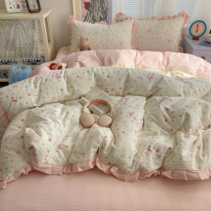 91家纺网 家纺一手货源 找家纺 迪梦姿家纺 2026新款高克重泡芙纱泡泡纱床单款四件套系列 躲猫猫