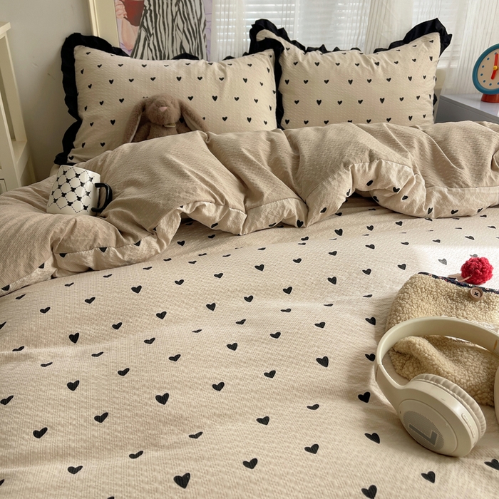 91家纺网 家纺一手货源 找家纺 迪梦姿家纺 2026新款高克重泡芙纱泡泡纱床单款四件套系列 甜心咖絮