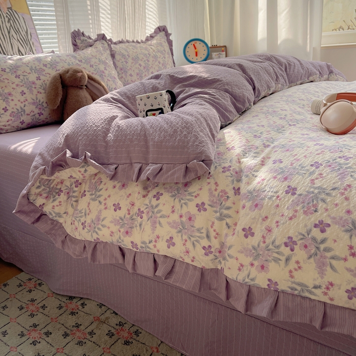 91家纺网 家纺一手货源 找家纺 迪梦姿家纺 2026新款高克重泡芙纱泡泡纱床单款四件套系列 紫雾花蝶集