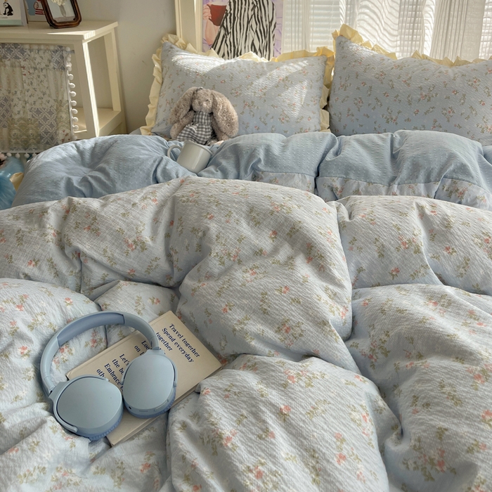 91家纺网 家纺一手货源 找家纺 迪梦姿家纺 2026新款高克重泡芙纱泡泡纱床单款四件套系列 浅沙花影蓝