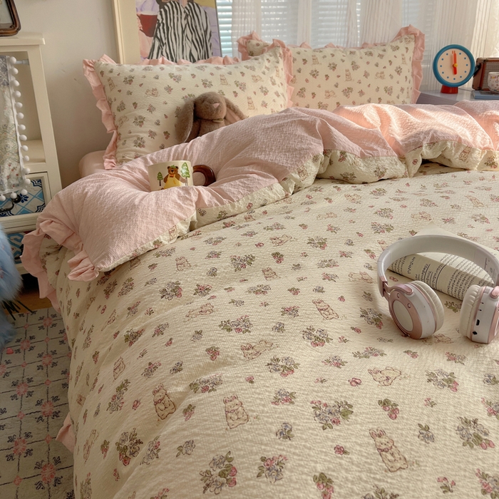 91家纺网 家纺一手货源 找家纺 迪梦姿家纺 2026新款高克重泡芙纱泡泡纱床单款四件套系列 花野兔眠