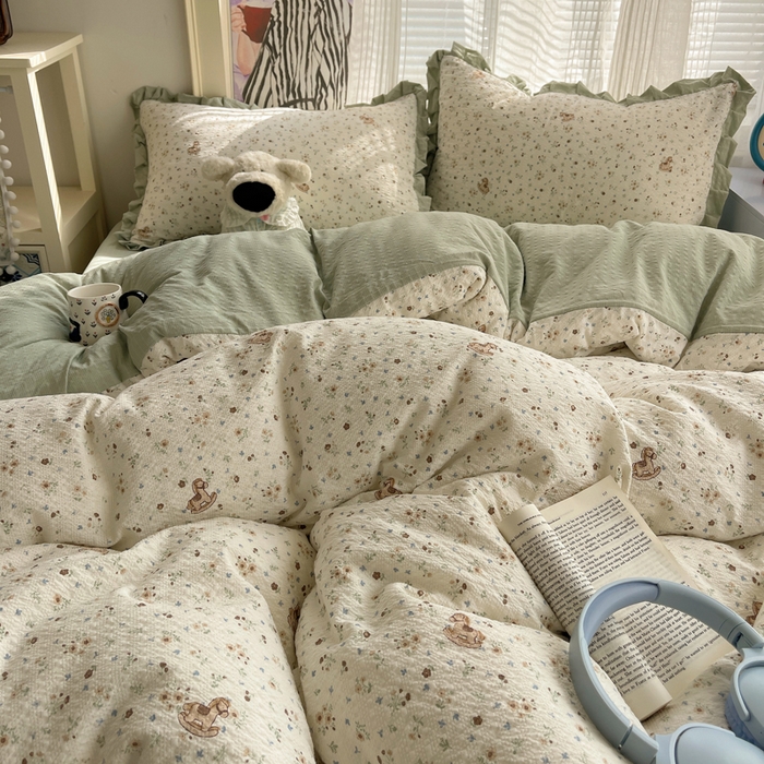 91家纺网 家纺一手货源 找家纺 迪梦姿家纺 2026新款高克重泡芙纱泡泡纱床单款四件套系列 木马小花团