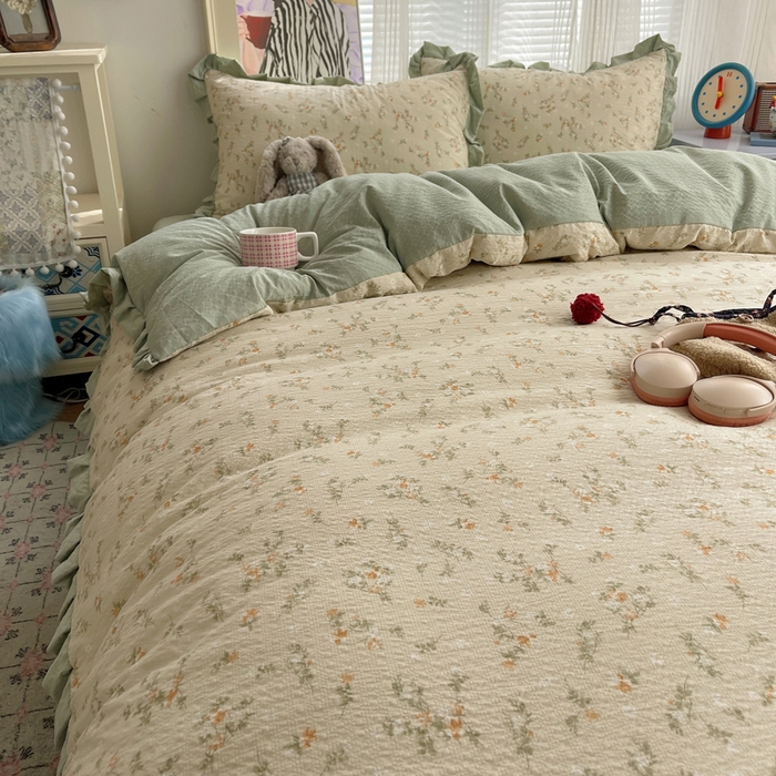 91家纺网 家纺一手货源 找家纺 迪梦姿家纺 2026新款高克重泡芙纱泡泡纱床单款四件套系列 浅沙花影黄