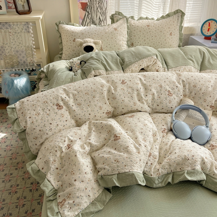 91家纺网 家纺一手货源 找家纺 迪梦姿家纺 2026新款高克重泡芙纱泡泡纱床单款四件套系列 木马小花团