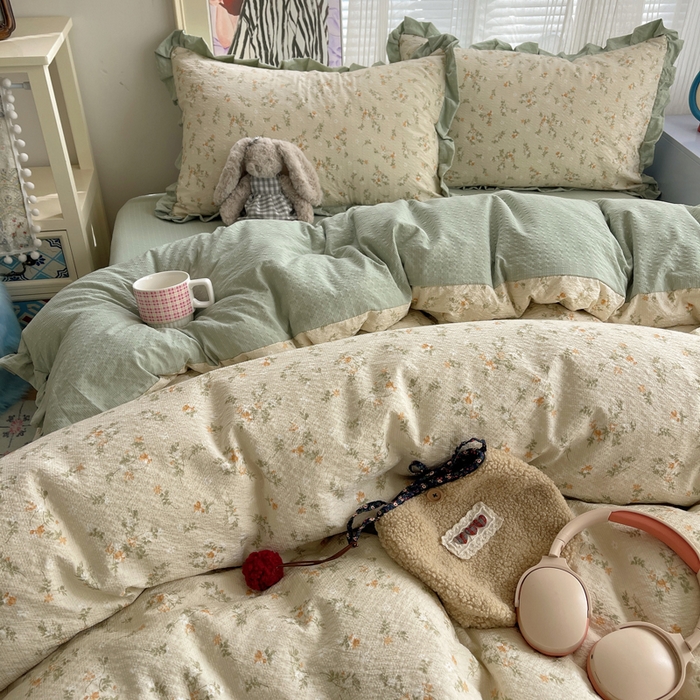 91家纺网 家纺一手货源 找家纺 迪梦姿家纺 2026新款高克重泡芙纱泡泡纱床单款四件套系列 浅沙花影黄