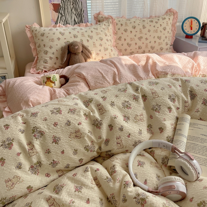 91家纺网 家纺一手货源 找家纺 迪梦姿家纺 2026新款高克重泡芙纱泡泡纱床单款四件套系列 花野兔眠