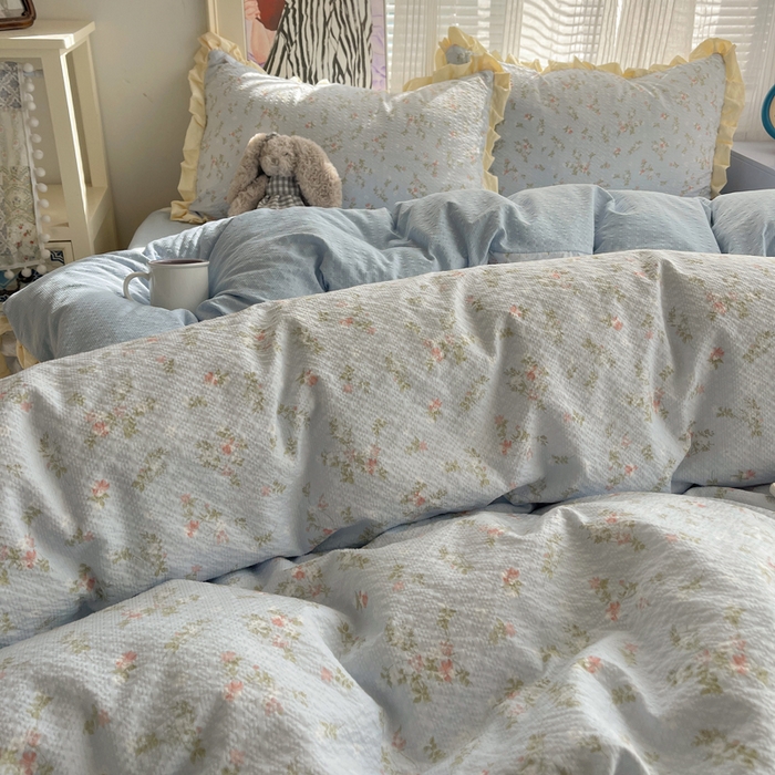 91家纺网 家纺一手货源 找家纺 迪梦姿家纺 2026新款高克重泡芙纱泡泡纱床单款四件套系列 浅沙花影蓝