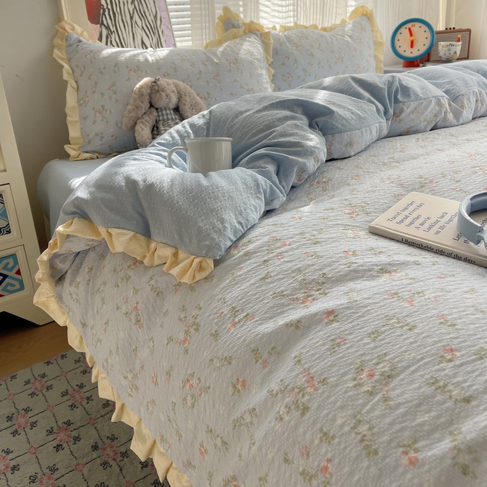 91家纺网 家纺一手货源 找家纺 迪梦姿家纺 2026新款高克重泡芙纱泡泡纱床单款四件套系列 浅沙花影蓝