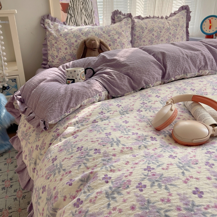 91家纺网 家纺一手货源 找家纺 迪梦姿家纺 2026新款高克重泡芙纱泡泡纱床单款四件套系列 紫雾花蝶集