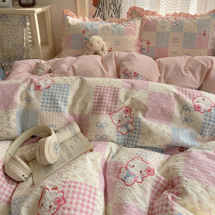 91家纺网 家纺一手货源 找家纺 迪梦姿家纺 2026新款高克重泡芙纱泡泡纱床单款四件套系列 甜喵块块