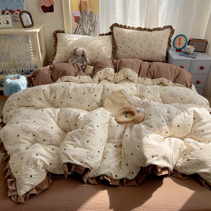 91家纺网 家纺一手货源 找家纺 迪梦姿家纺 2026新款高克重泡芙纱泡泡纱床单款四件套系列 描线小猫咖