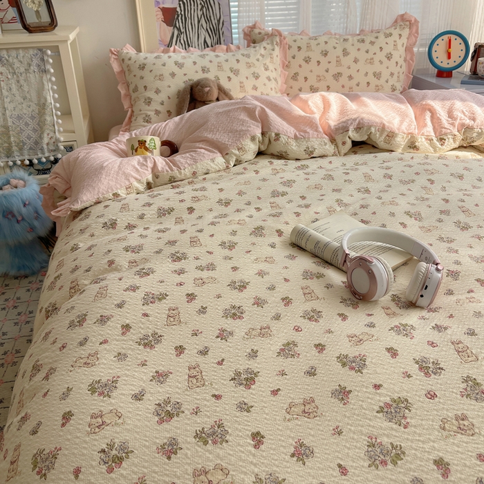 91家纺网 家纺一手货源 找家纺 迪梦姿家纺 2026新款高克重泡芙纱泡泡纱床单款四件套系列 花野兔眠