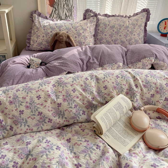 91家纺网 家纺一手货源 找家纺 迪梦姿家纺 2026新款高克重泡芙纱泡泡纱床单款四件套系列 紫雾花蝶集