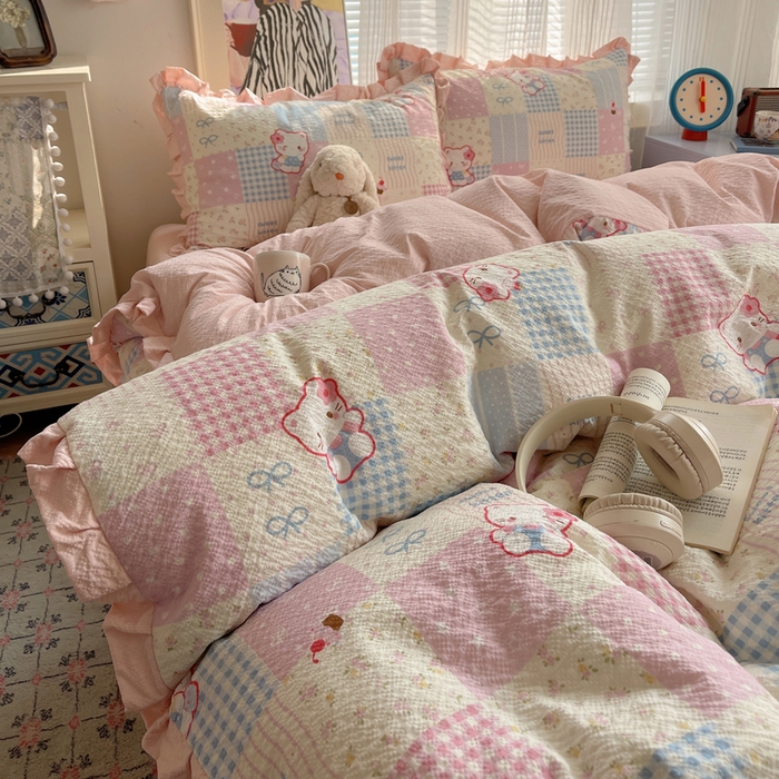 91家纺网 家纺一手货源 找家纺 迪梦姿家纺 2026新款高克重泡芙纱泡泡纱床单款四件套系列 甜喵块块