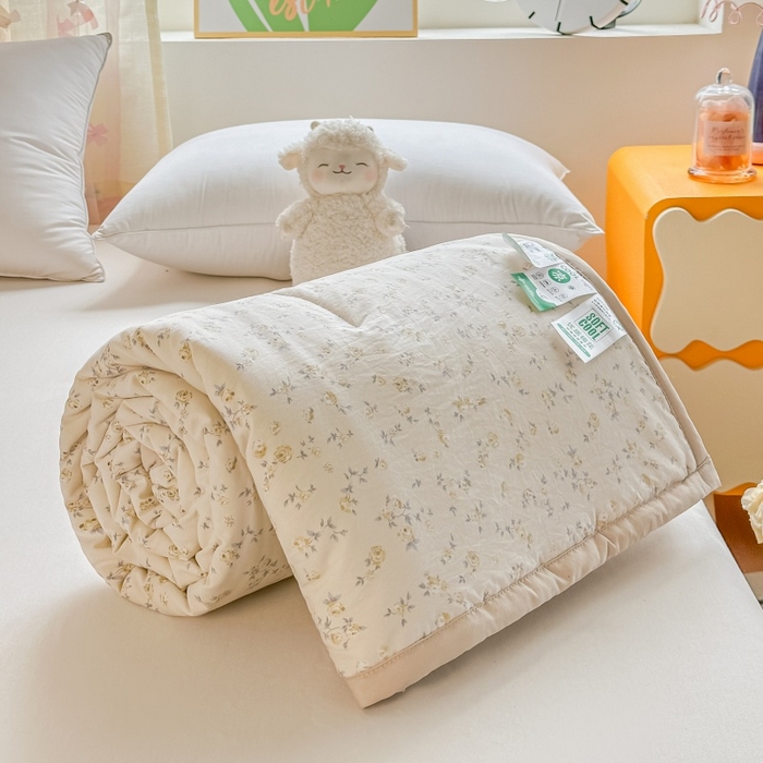 91家纺网 家纺一手货源 找家纺 爱宝被业 2026新款A类水洗棉新疆棉花夏被夏凉被 艾薇