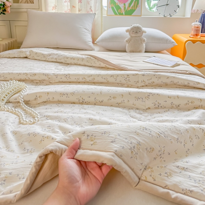 91家纺网 家纺一手货源 找家纺 爱宝被业 2026新款A类水洗棉新疆棉花夏被夏凉被 艾薇