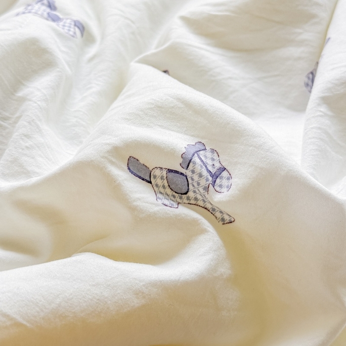 91家纺网 家纺一手货源 找家纺 爱宝被业 2026新款A类水洗棉新疆棉花夏被夏凉被 蓝格马