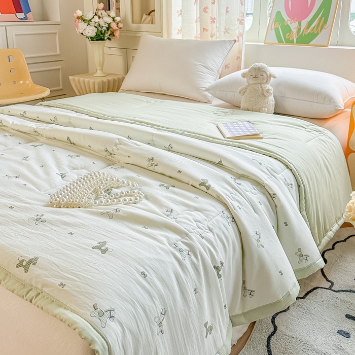 91家纺网 家纺一手货源 找家纺 爱宝被业 2026新款A类水洗棉新疆棉花夏被夏凉被 绿格马