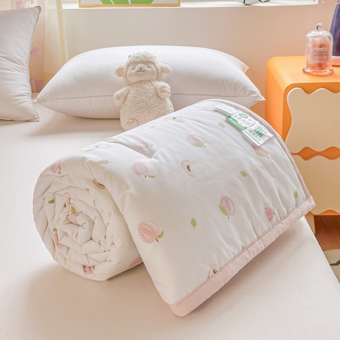 91家纺网 家纺一手货源 找家纺 爱宝被业 2026新款A类水洗棉新疆棉花夏被夏凉被 蜜桃乌龙