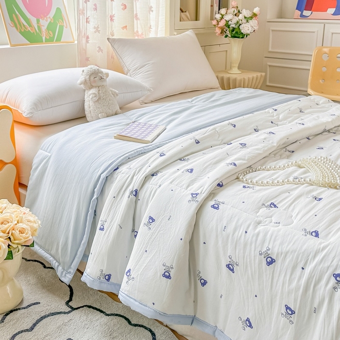 91家纺网 家纺一手货源 找家纺 爱宝被业 2026新款A类水洗棉新疆棉花夏被夏凉被 心愿熊