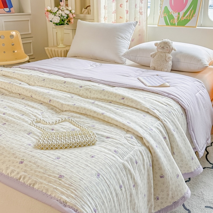 91家纺网 家纺一手货源 找家纺 爱宝被业 2026新款A类水洗棉新疆棉花夏被夏凉被 雅昔紫