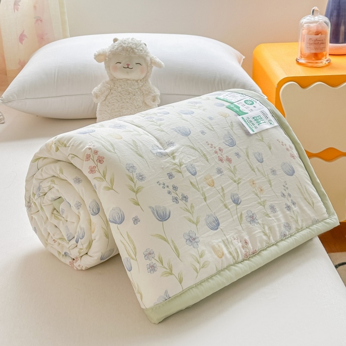 91家纺网 家纺一手货源 找家纺 爱宝被业 2026新款A类水洗棉新疆棉花夏被夏凉被 郁金香蓝