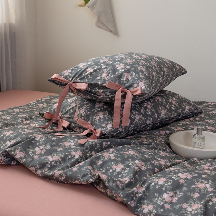 91家纺网 家纺一手货源 找家纺 绫韵家纺 2026新款13372全棉ins小碎花纯棉田园风床单床笠四件套系绳蝴蝶结系列二 白兰地