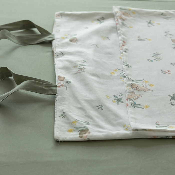 91家纺网 家纺一手货源 找家纺 绫韵家纺 2026新款13372全棉ins小碎花纯棉田园风床单床笠四件套系绳蝴蝶结系列二 仙子-松霜绿