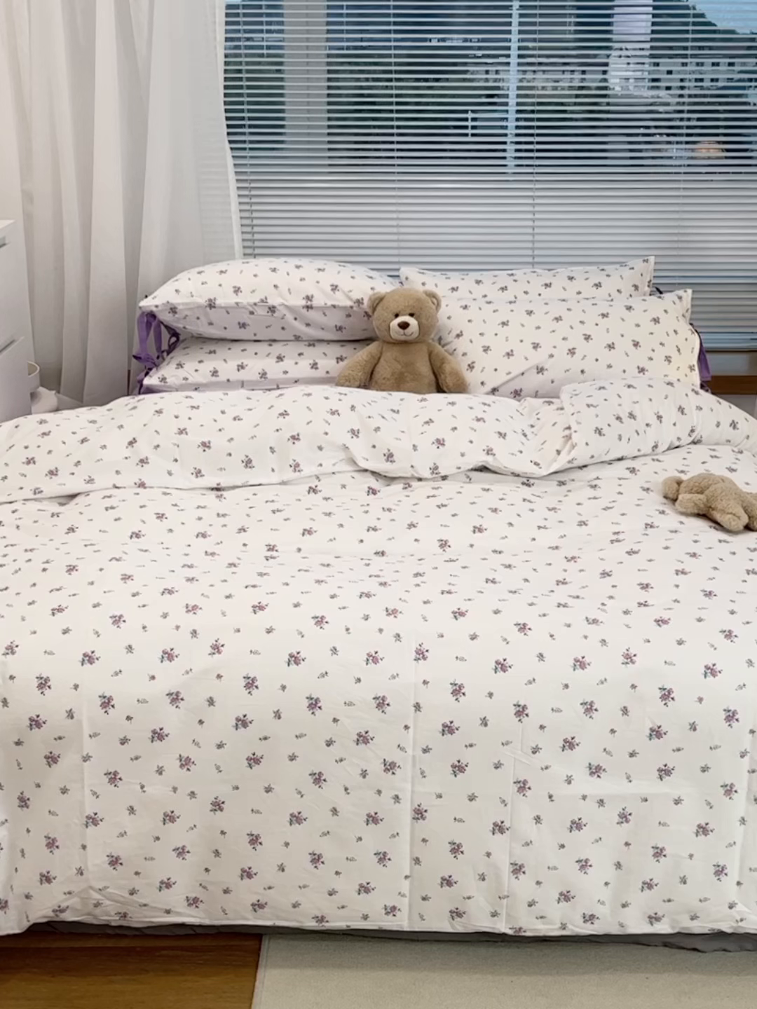 91家纺网 家纺一手货源 找家纺 绫韵家纺 2026新款13372全棉ins小碎花纯棉田园风床单床笠四件套系绳蝴蝶结系列二 露娜-风信紫