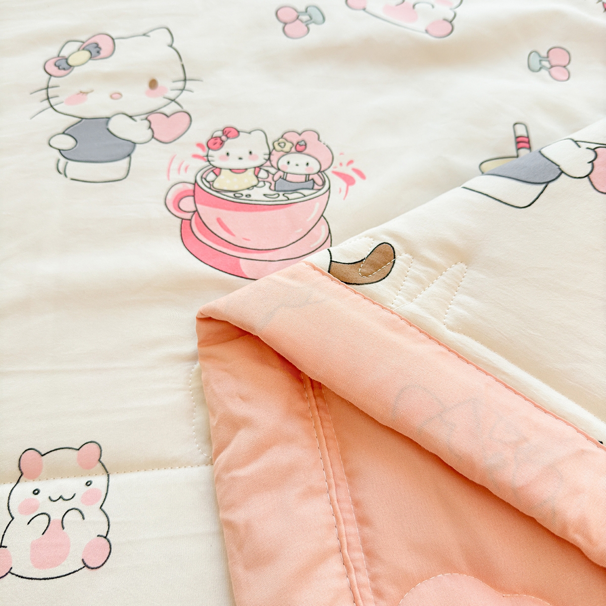 91家纺网 家纺一手货源 找家纺 2026新款A类新疆棉花夏凉被加宽包边水洗棉卡通印花吸湿透气棉花夏被空调被 凌香 宠物语