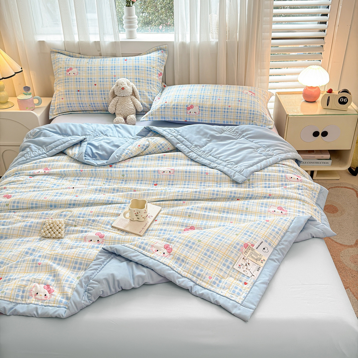 91家纺网 家纺一手货源 找家纺 2026新款A类新疆棉花夏凉被加宽包边水洗棉卡通印花吸湿透气棉花夏被空调被 凌香 凯蒂之约