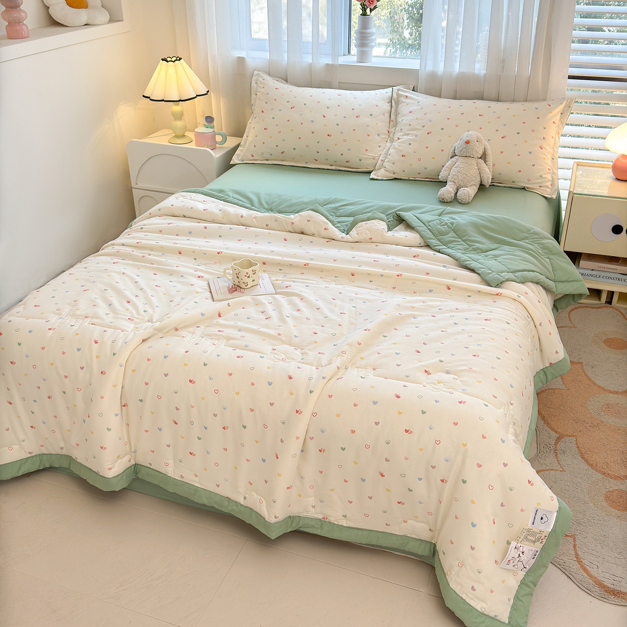 91家纺网 家纺一手货源 找家纺 2026新款A类新疆棉花夏凉被加宽包边水洗棉卡通印花吸湿透气棉花夏被空调被 凌香 心心相印