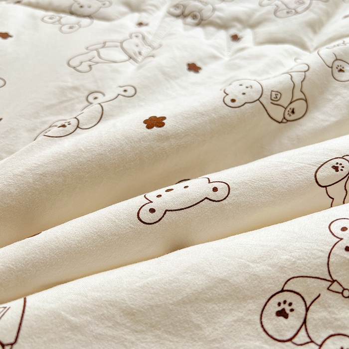 91家纺网 家纺一手货源 找家纺 2026新款A类新疆棉花夏凉被加宽包边水洗棉卡通印花吸湿透气棉花夏被空调被 凌香 云朵熊