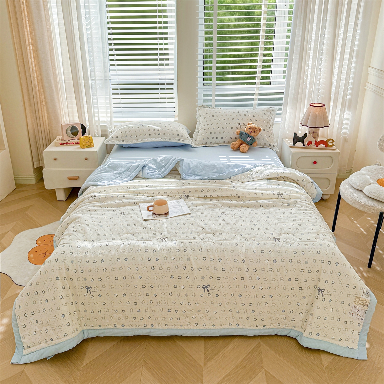 91家纺网 家纺一手货源 找家纺 2026新款A类新疆棉花夏凉被加宽包边水洗棉卡通印花吸湿透气棉花夏被空调被 云感星星