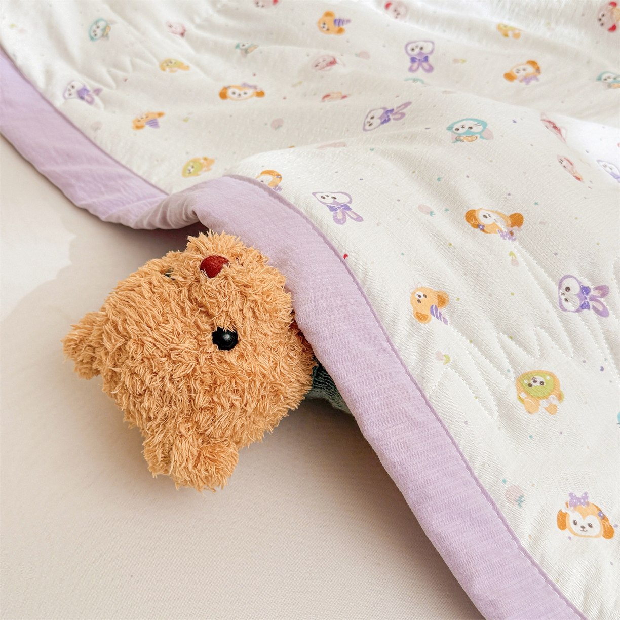 91家纺网 家纺一手货源 找家纺 2026新款A类新疆棉花夏凉被加宽包边水洗棉卡通印花吸湿透气棉花夏被空调被 云感动物城