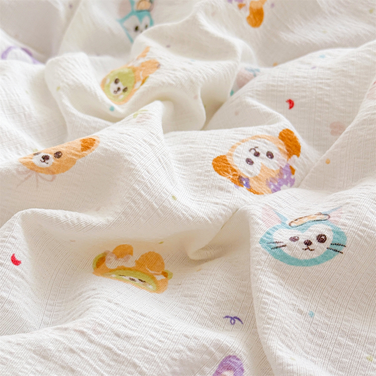 91家纺网 家纺一手货源 找家纺 2026新款A类新疆棉花夏凉被加宽包边水洗棉卡通印花吸湿透气棉花夏被空调被 云感动物城