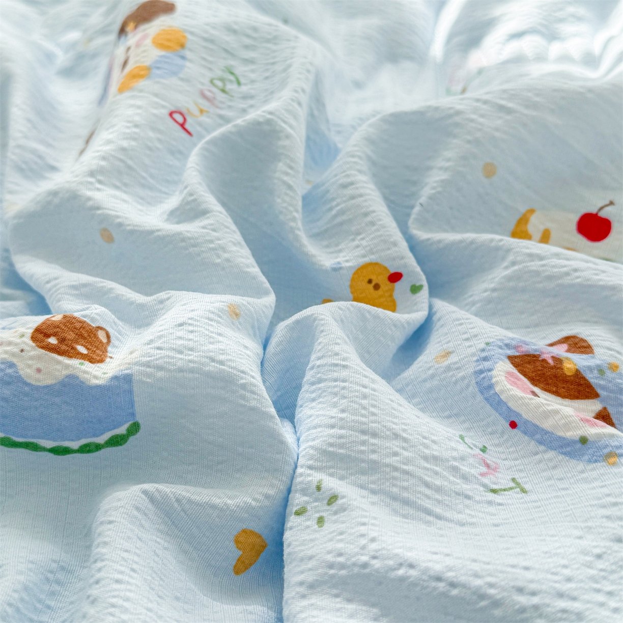 91家纺网 家纺一手货源 找家纺 2026新款A类新疆棉花夏凉被加宽包边水洗棉卡通印花吸湿透气棉花夏被空调被 云感小熊