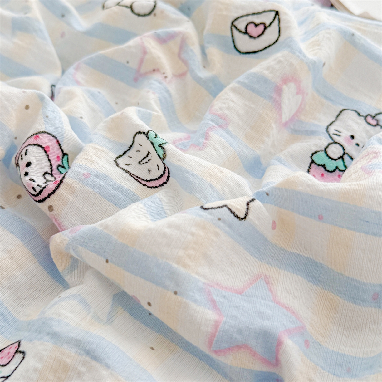 91家纺网 家纺一手货源 找家纺 2026新款A类新疆棉花夏凉被加宽包边水洗棉卡通印花吸湿透气棉花夏被空调被 云感幸运喵