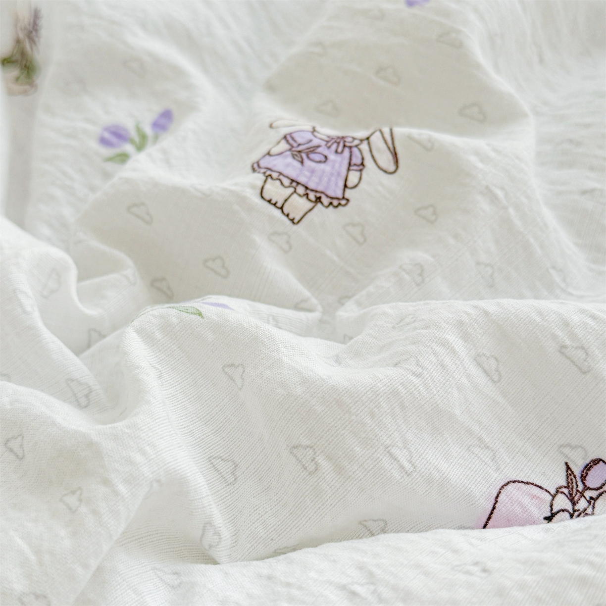 91家纺网 家纺一手货源 找家纺 2026新款A类新疆棉花夏凉被加宽包边水洗棉卡通印花吸湿透气棉花夏被空调被 云感郁金兔