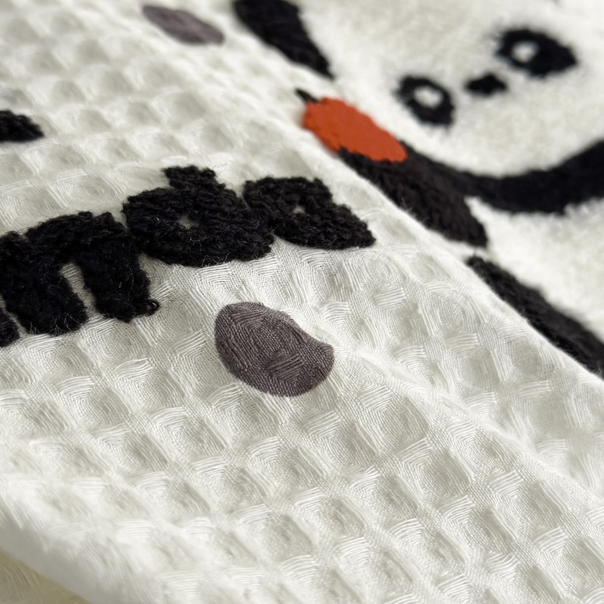 91家纺网 家纺一手货源 找家纺 ab家纺 2026新款全棉华夫格毛巾绣四件套 莱韵