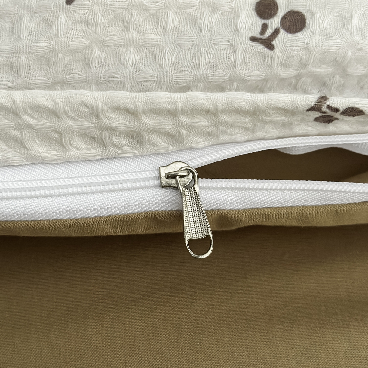 91家纺网 家纺一手货源 找家纺 ab家纺 2026新款全棉华夫格毛巾绣四件套 漫希