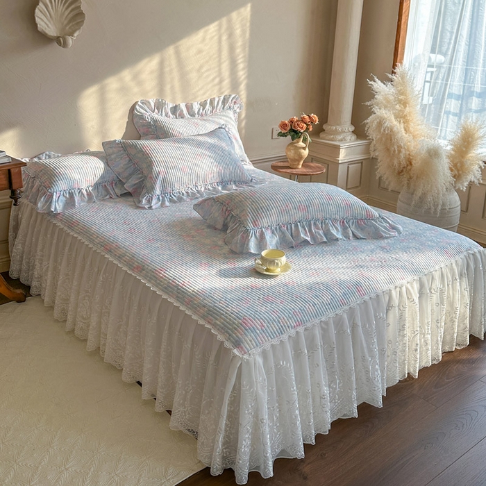 91家纺网 家纺一手货源 找家纺 瑞宝 2026新款法式全棉印花床裙三件套 花慕里