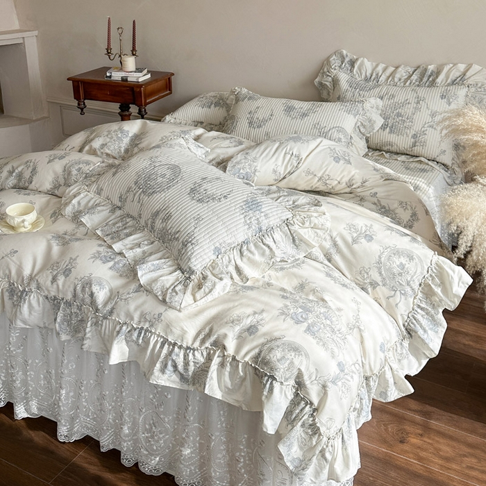 91家纺网 家纺一手货源 找家纺 瑞宝 2026新款法式全棉印花床裙三件套 淡陌