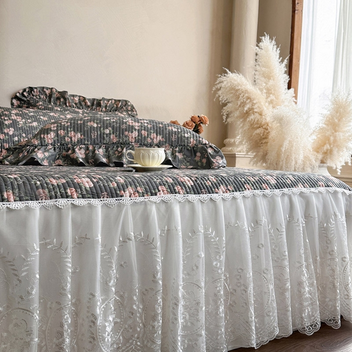 91家纺网 家纺一手货源 找家纺 瑞宝 2026新款法式全棉印花床裙三件套 娜朵